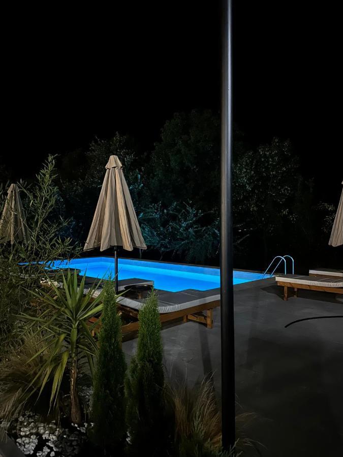 Hotel Restaurant Natyra E Qete Lezhë Eksteriør billede